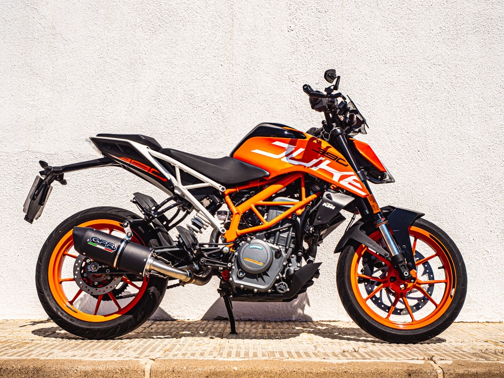 Escape compatível com Ktm Duke 125 2017-2020, Furore Evo4 Nero, Escape legal, homologado, silenciador com db killer removível e tubo de ligação específico 