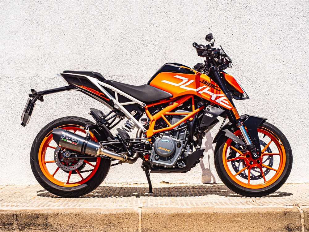 Escape compatível com Ktm Duke 250 2017-2020, GP Evo4 Poppy, Escape legal, homologado, silenciador com db killer removível e tubo de ligação específico 